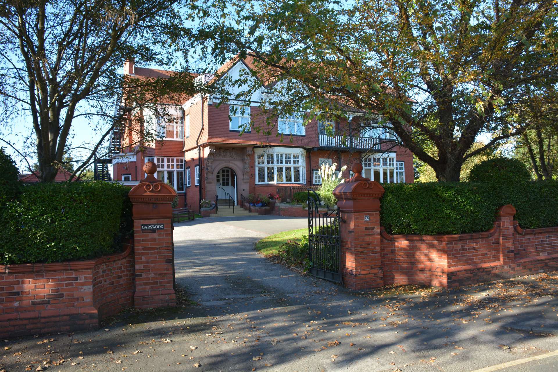 CCH Image displaying the gates at garswood
