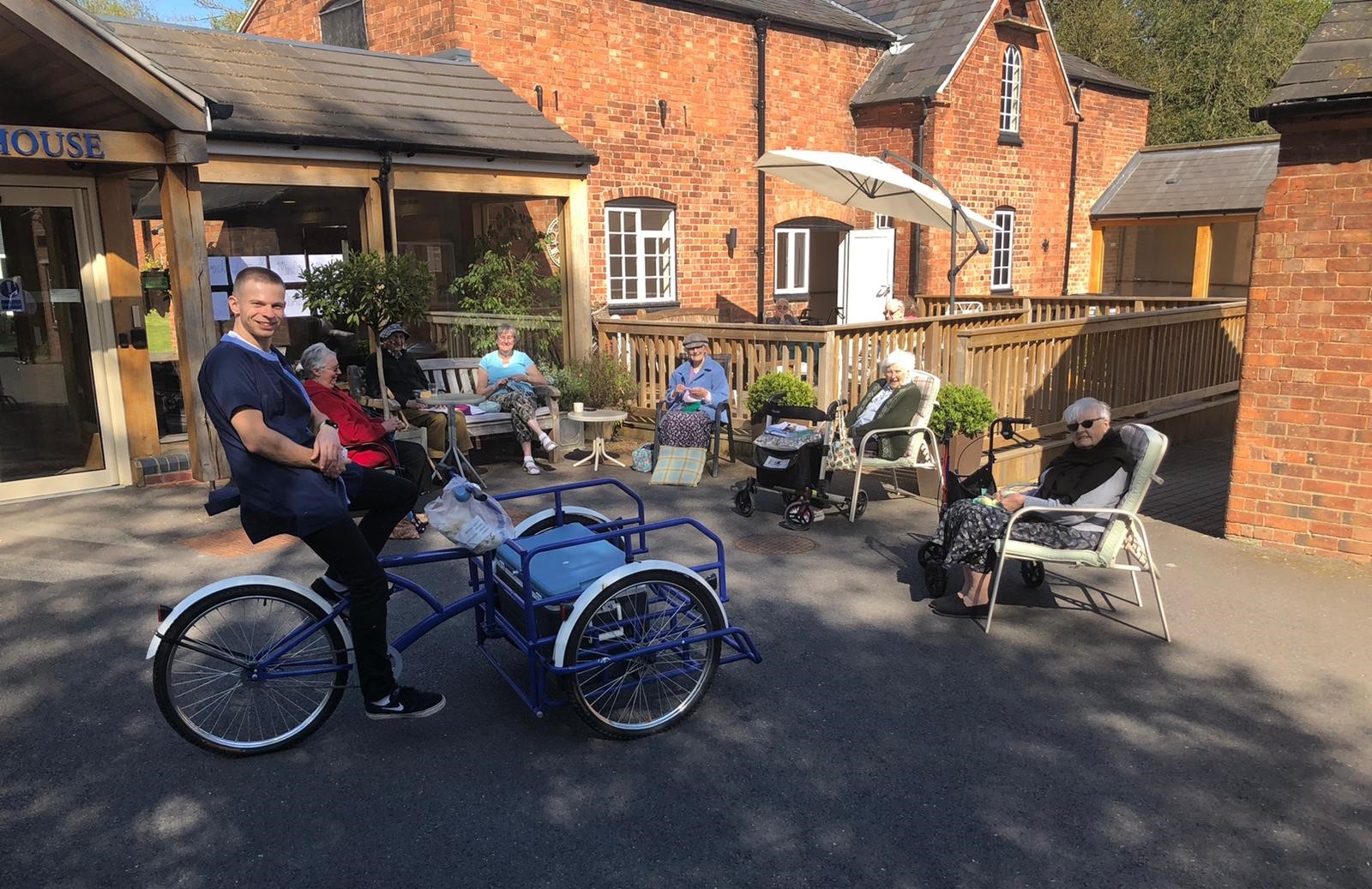 CCH Image showing the residents of Eden House enjoying the outdoors